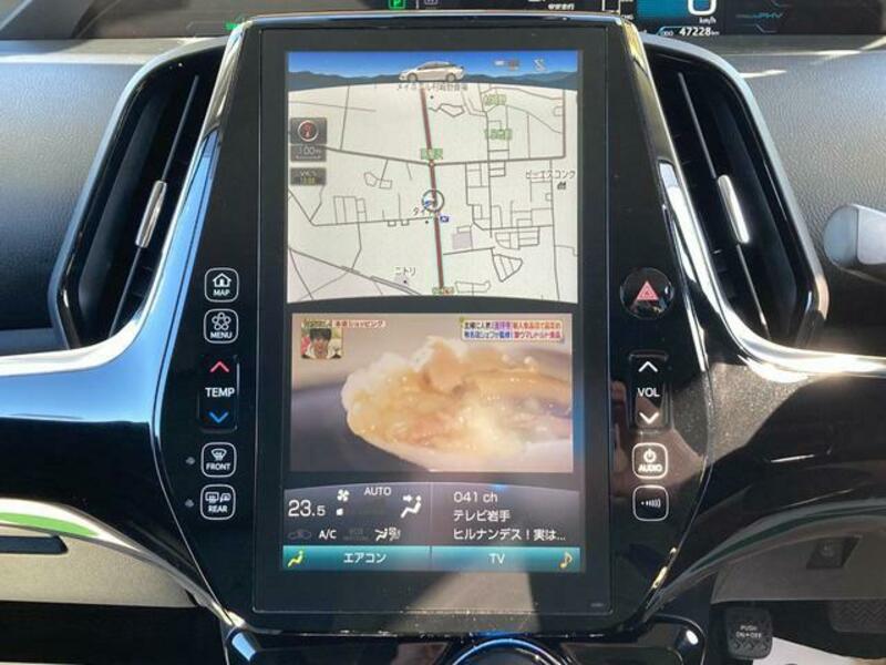 PRIUS PHV