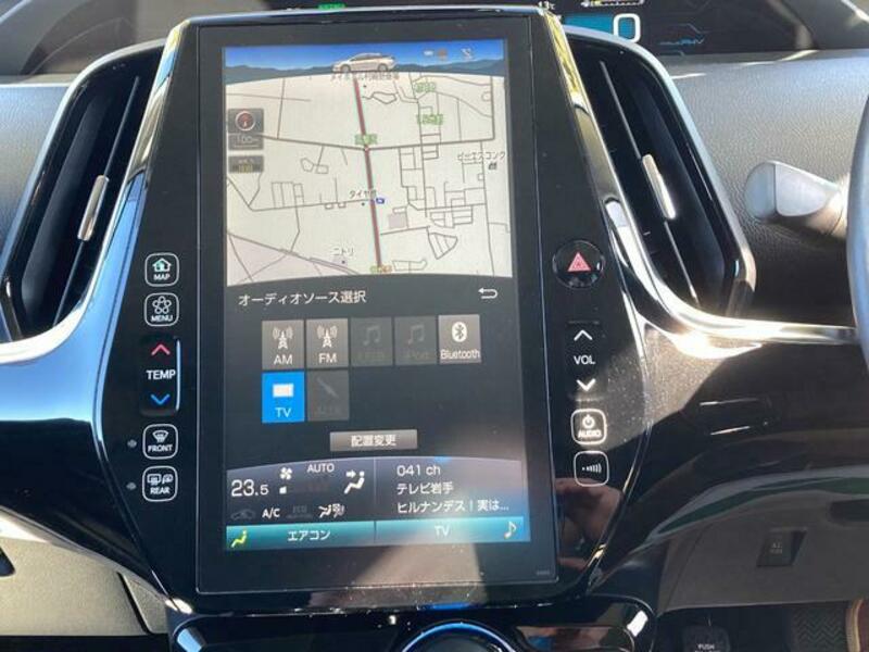 PRIUS PHV