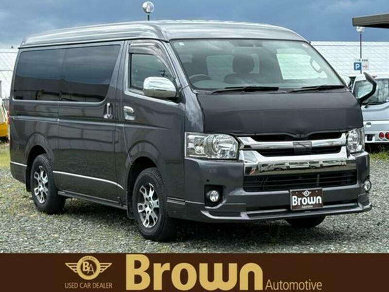 TOYOTA HIACE VAN