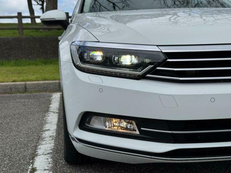 PASSAT VARIANT