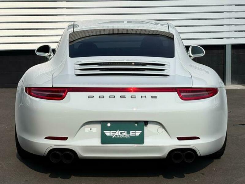 911