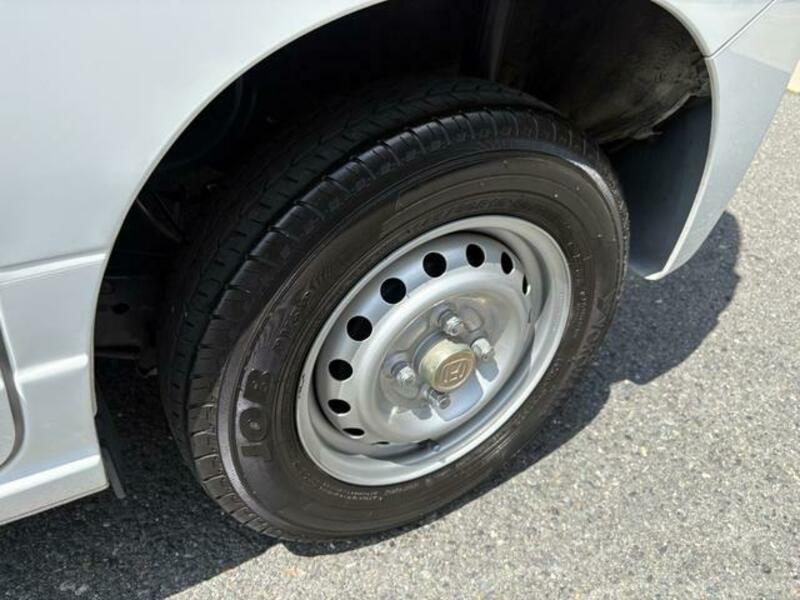N-VAN