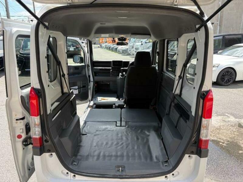 N-VAN