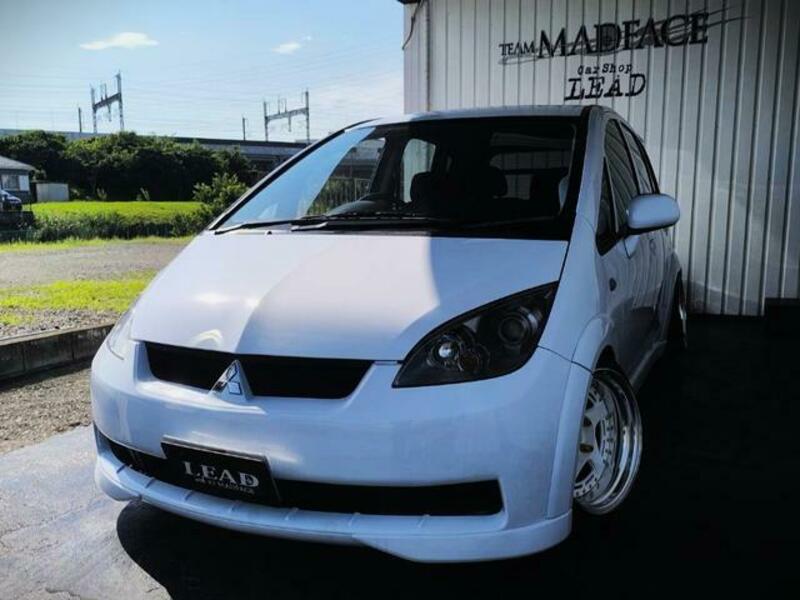 MITSUBISHI COLT