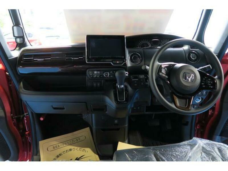 N BOX CUSTOM