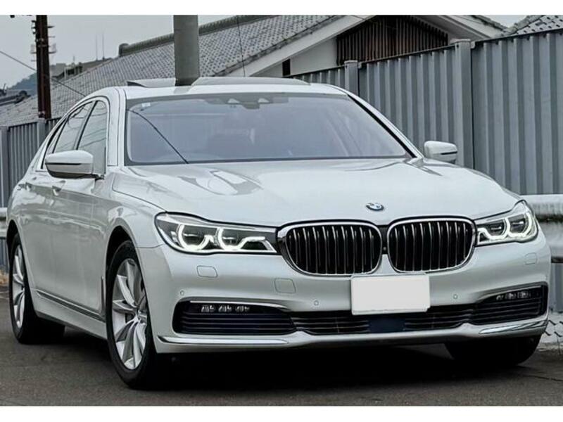 BMW 7 SERIES