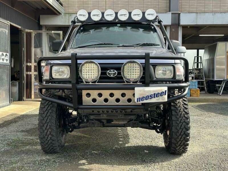 HILUX