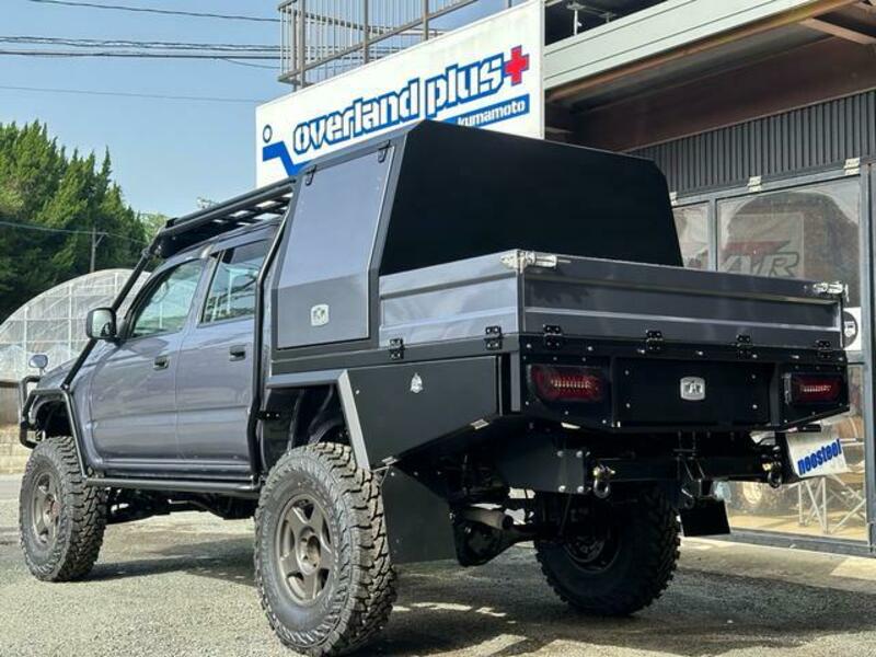 HILUX
