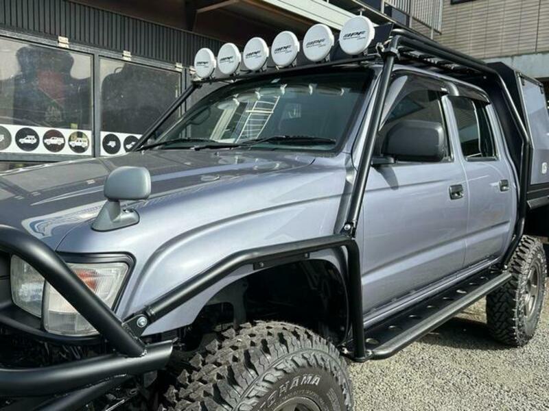 HILUX