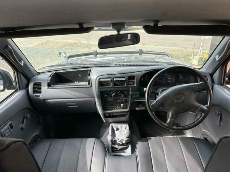 HILUX