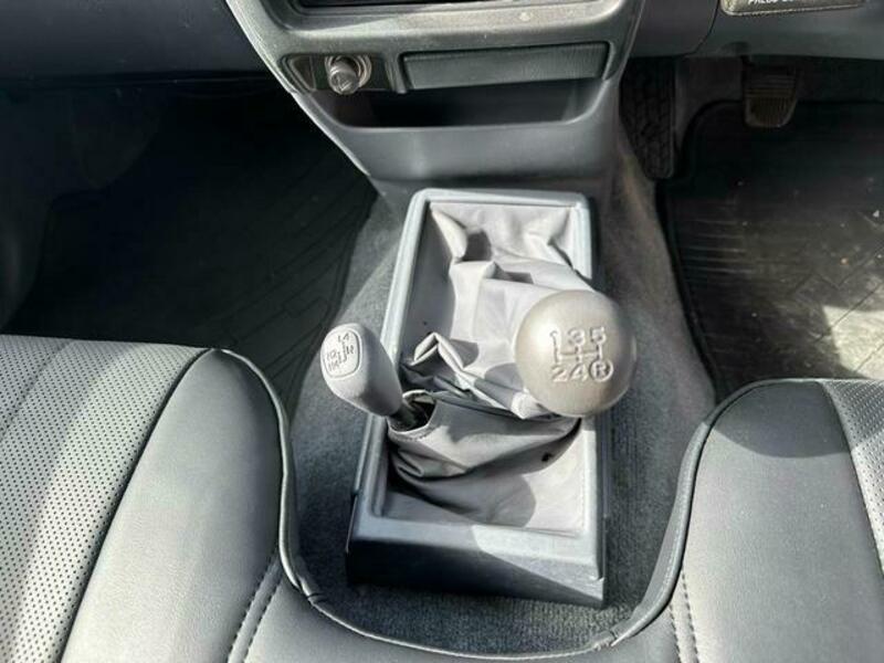HILUX