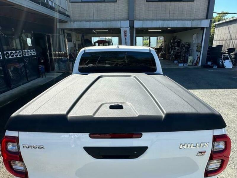 HILUX