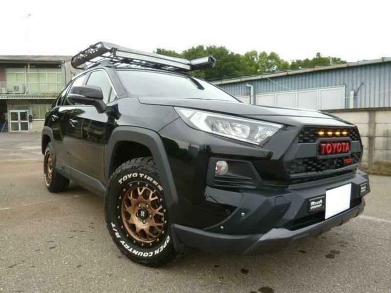 TOYOTA RAV4