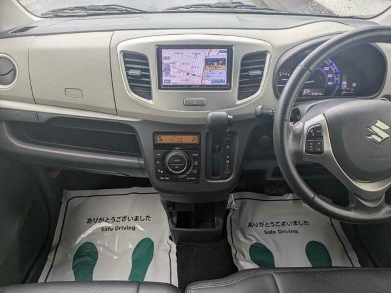 WAGON R