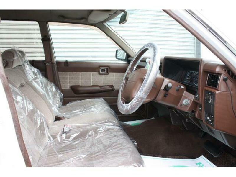 GLORIA WAGON