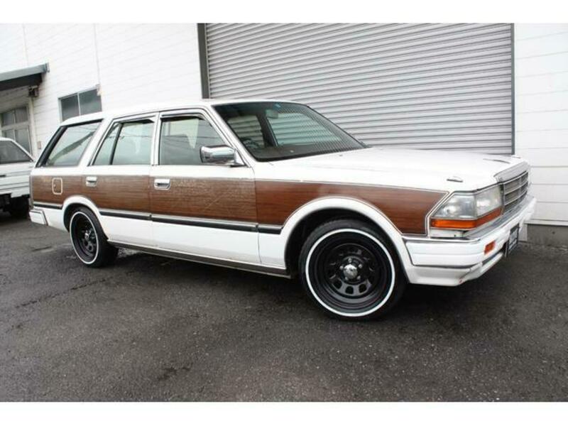 GLORIA WAGON