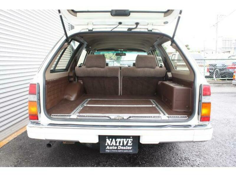 GLORIA WAGON