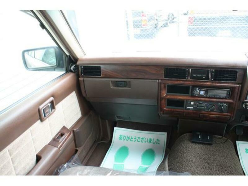GLORIA WAGON