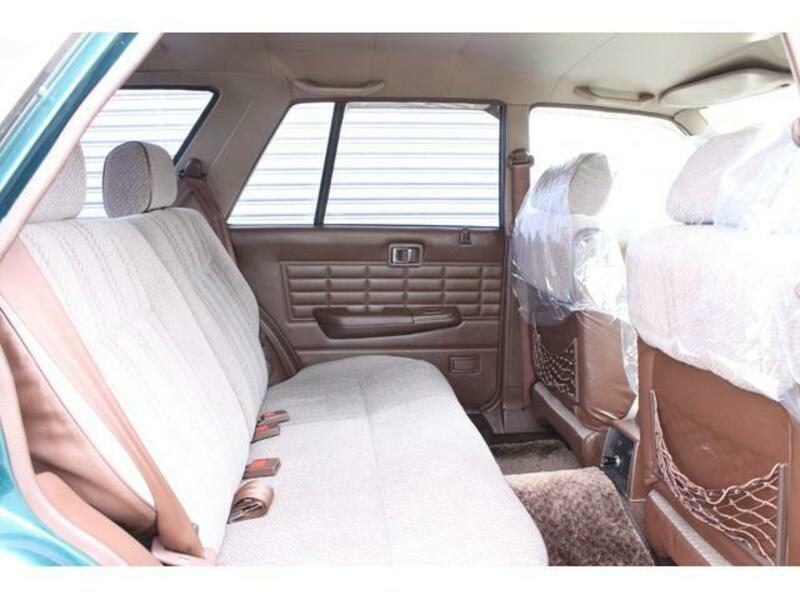 GLORIA WAGON