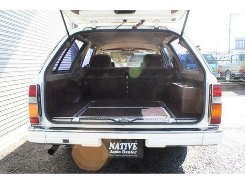 GLORIA WAGON