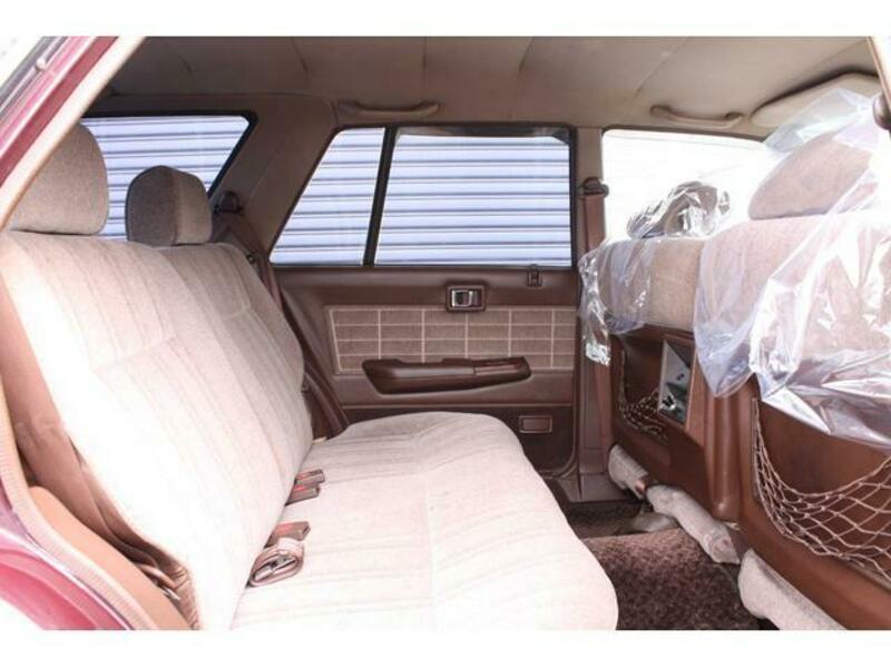 GLORIA WAGON