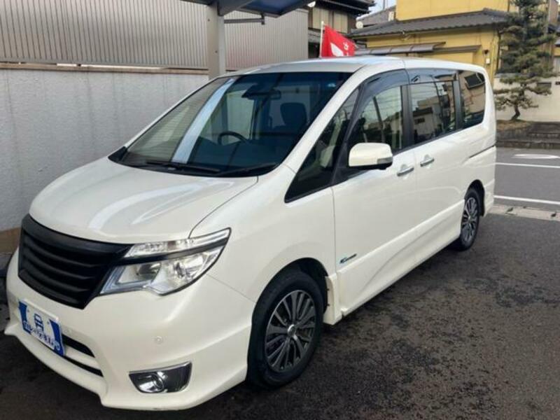 NISSAN SERENA
