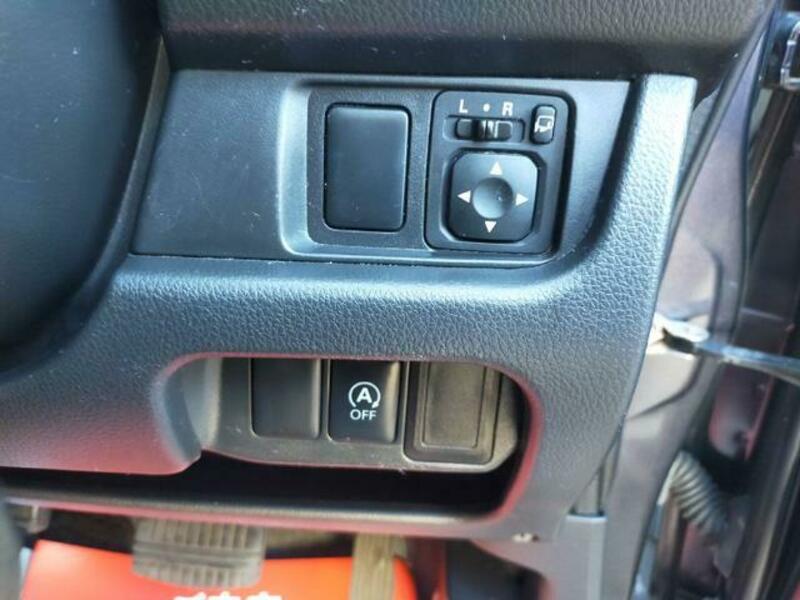 EK CUSTOM