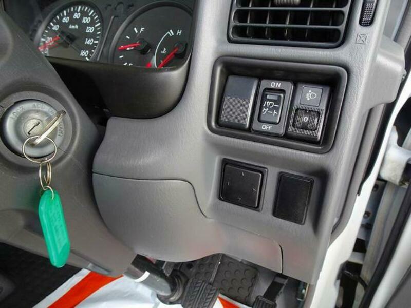 BONGO TRUCK
