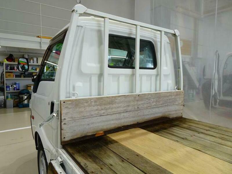 BONGO TRUCK