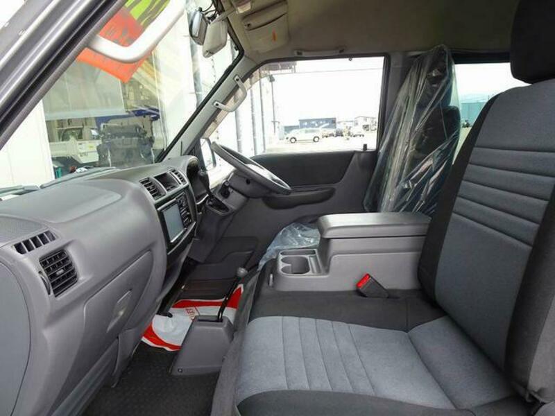 BONGO VAN