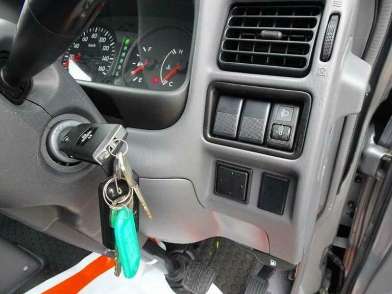 BONGO VAN