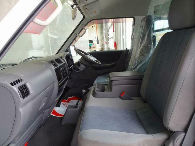 BONGO VAN