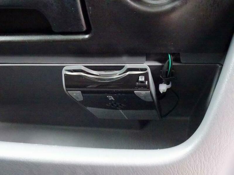BONGO VAN