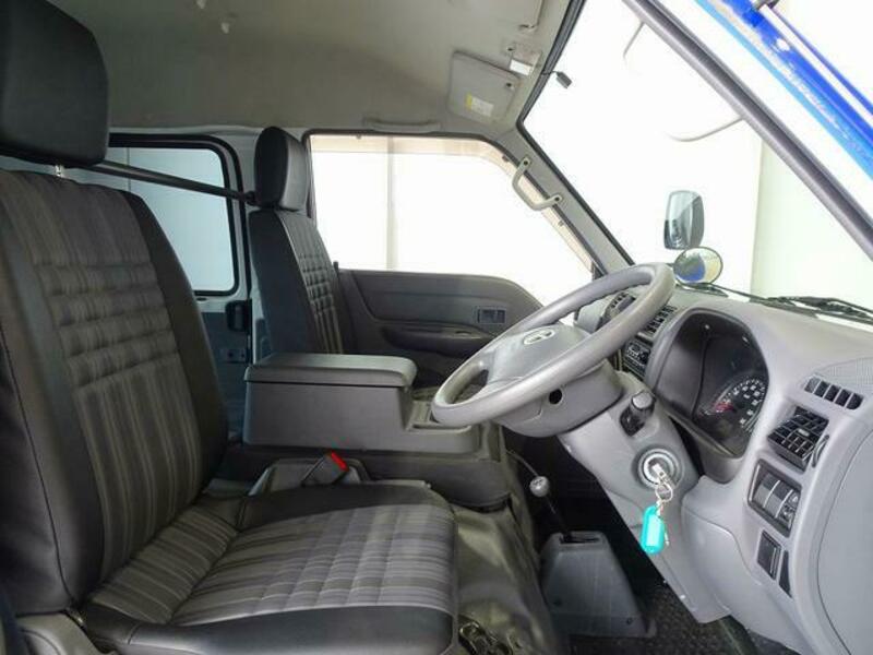 BONGO VAN