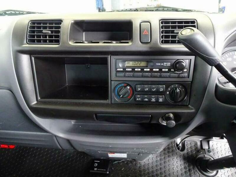 BONGO VAN