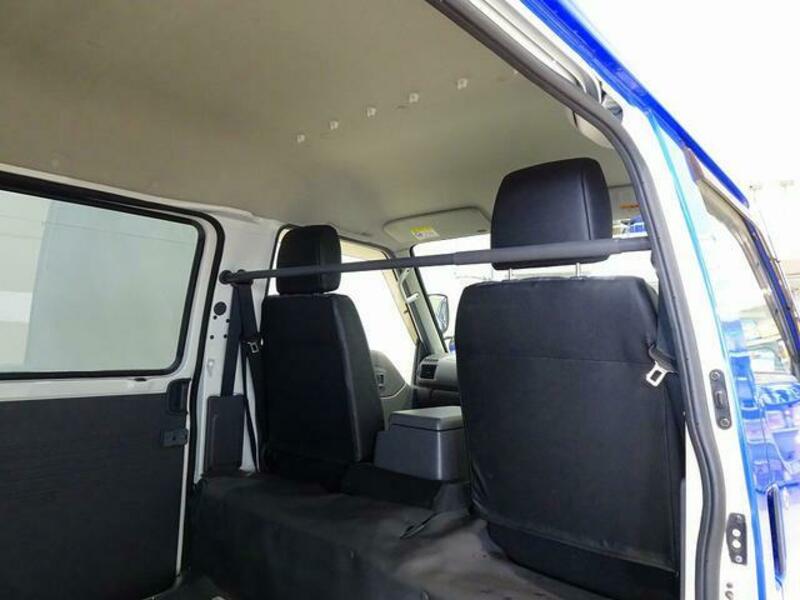BONGO VAN