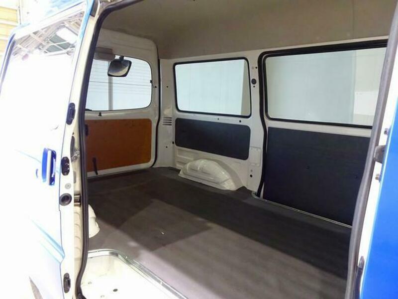 BONGO VAN