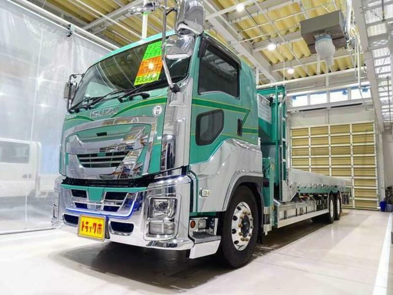 ISUZU GIGA