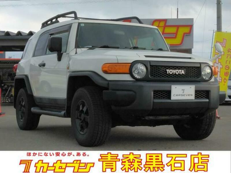 TOYOTA FJ CRUISER