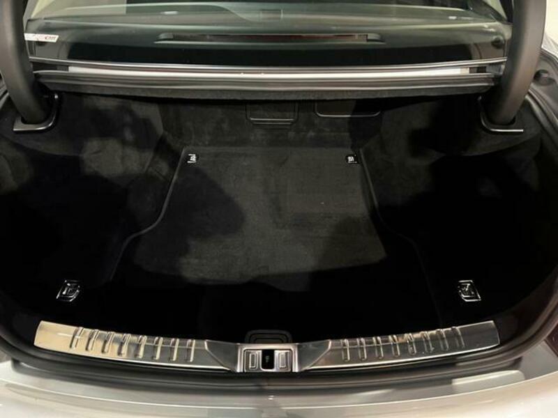 FLYING SPUR