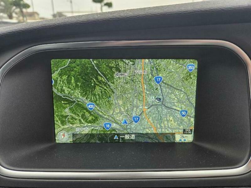 V40