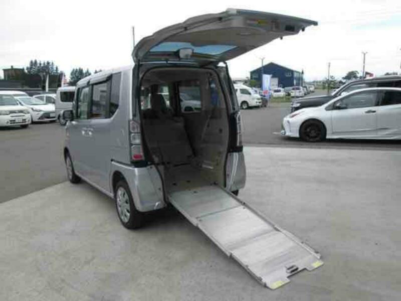 HONDA N BOX PLUS