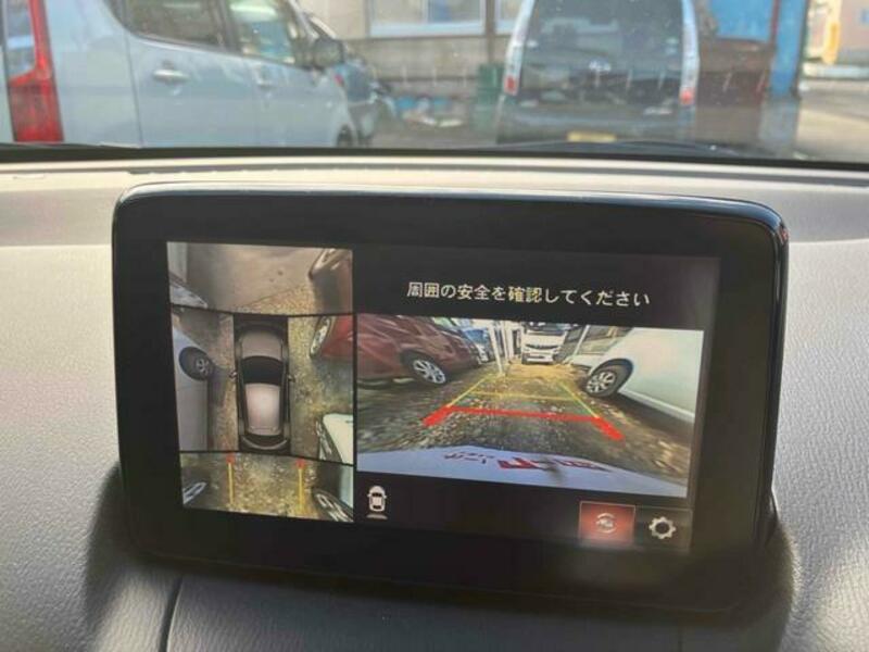 MAZDA2