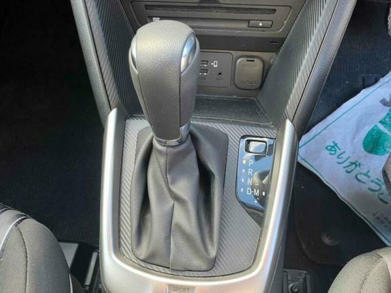 MAZDA2