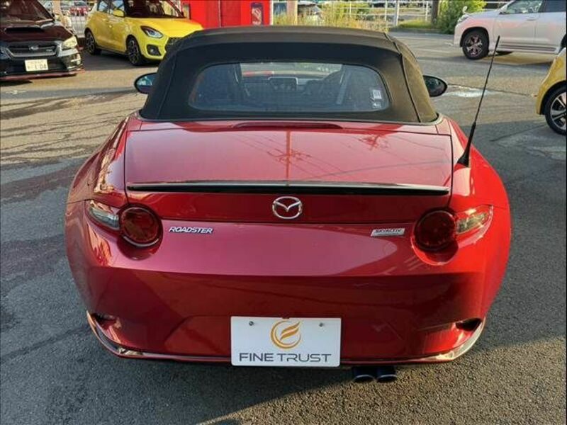 ROADSTER