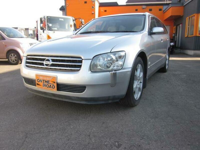 NISSAN STAGEA