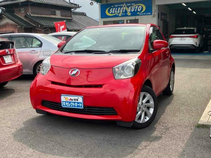 TOYOTA IQ