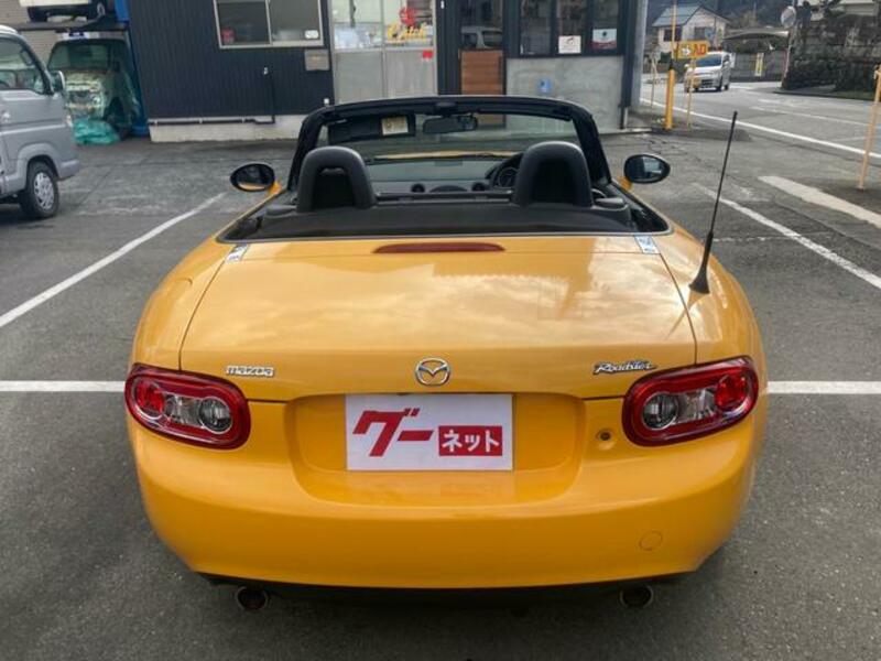 ROADSTER