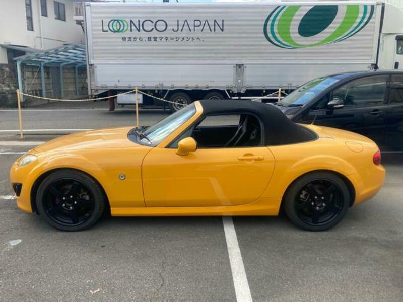 ROADSTER