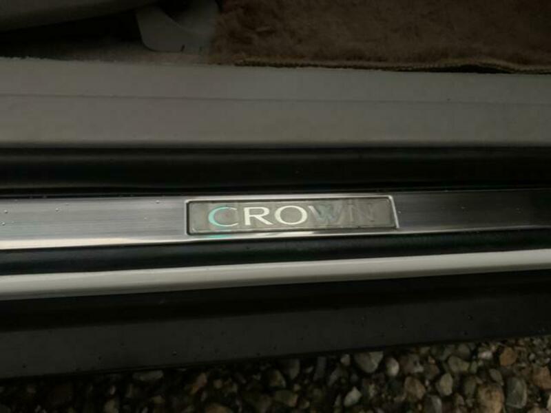 CROWN